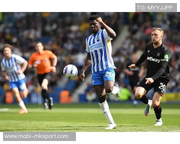 曼联与巴莱巴团队保持联系球员成为红魔引援目标之一